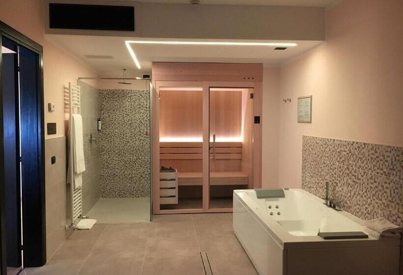 자쿠지 스위트, Saccardi & Spa  Adults Only