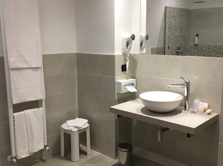 스위트, Saccardi & Spa  Adults Only