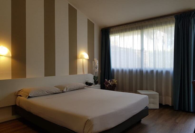 Номер Superior, Green Hotel Motel
