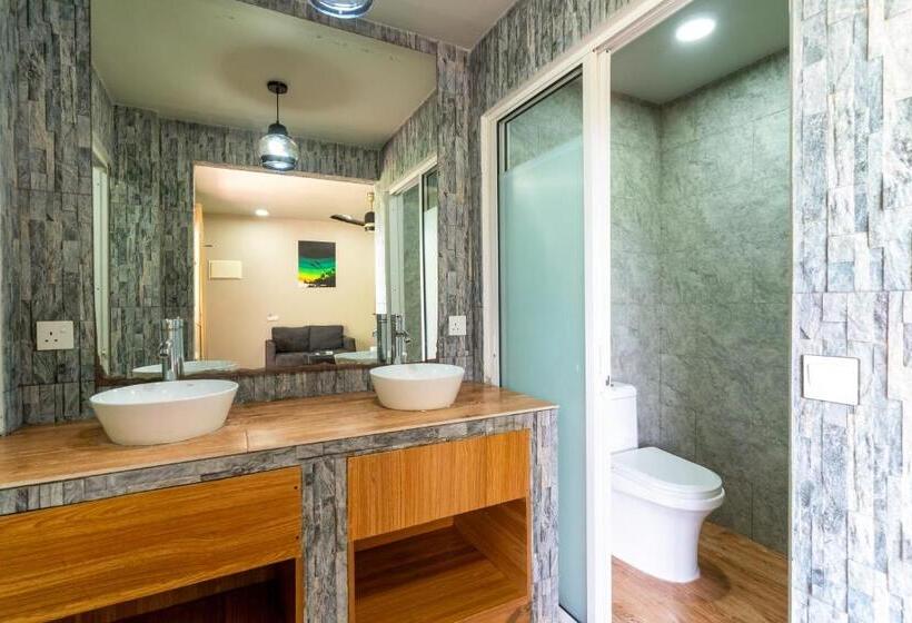 اتاق لوکس با بالکن, Ukulhas Villa Oceanview Hotel & Spa
