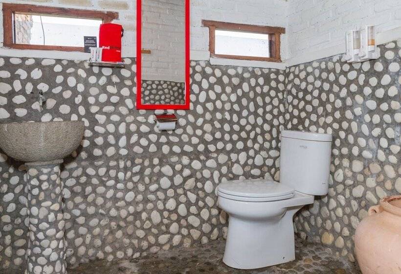 Семейный Номер, Reddoorz Near Kampung Gajah 2