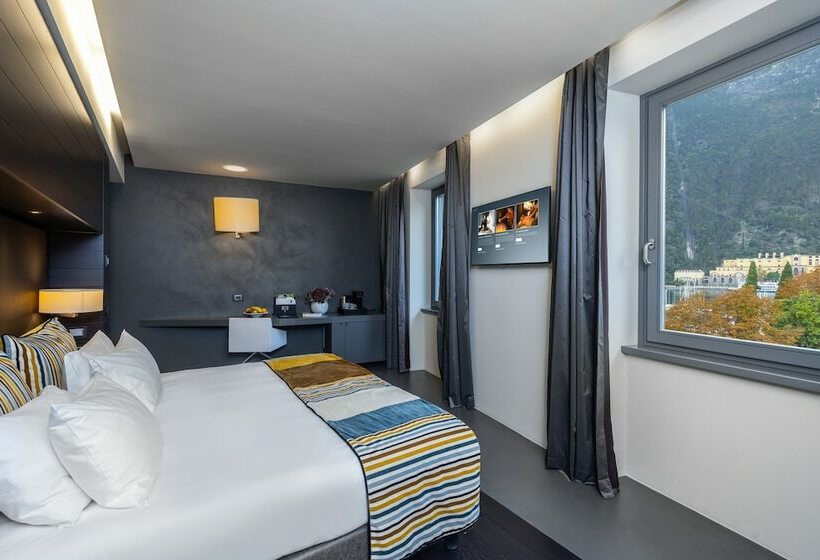 استودیوی استاندارد, Lido Palace   The Leading Hotels Of The World