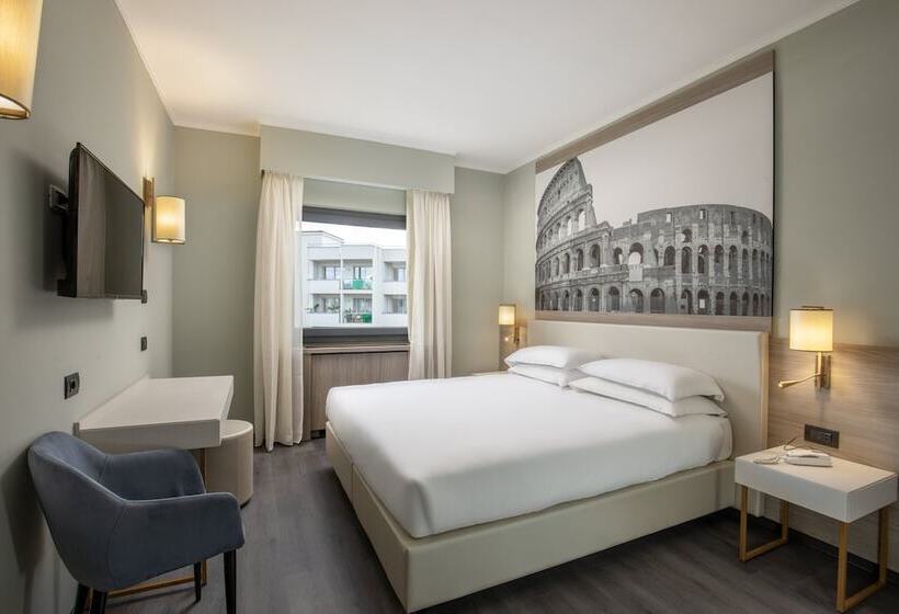 Standard Room, Marc Aurelio