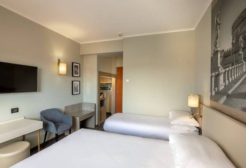 Standard Triple Room, Marc Aurelio