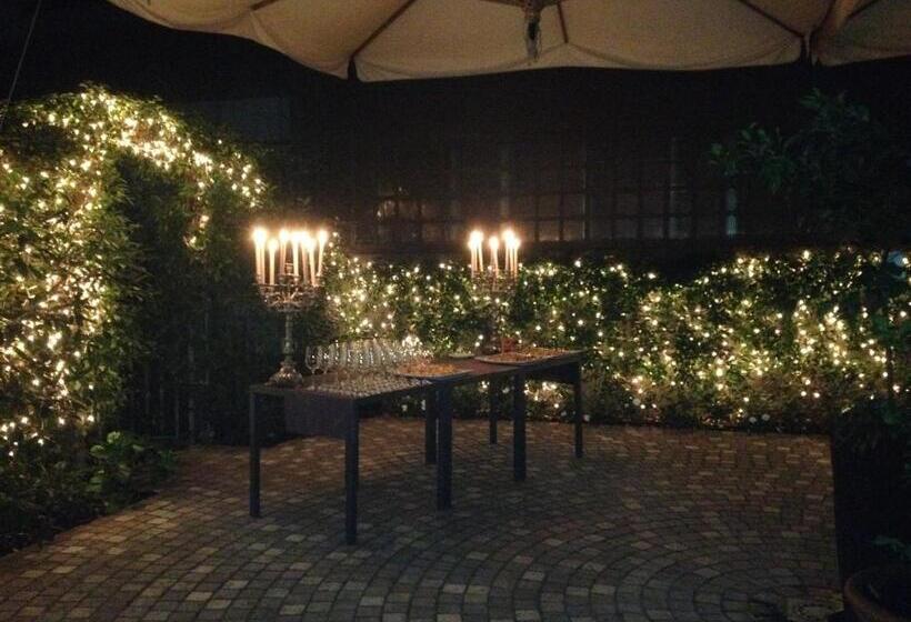 اتاق استاندارد با چشم‌انداز باغ, Rechigi Hotel   Adults Only