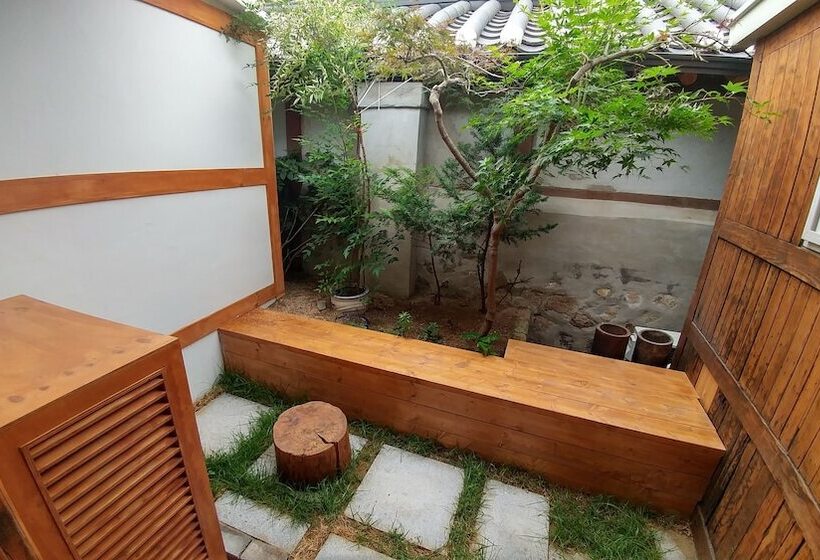 اتاق استاندارد, Bukchon Sosunjae Guesthouse