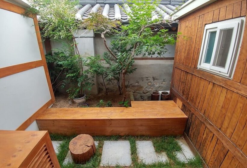 اتاق استاندارد, Bukchon Sosunjae Guesthouse