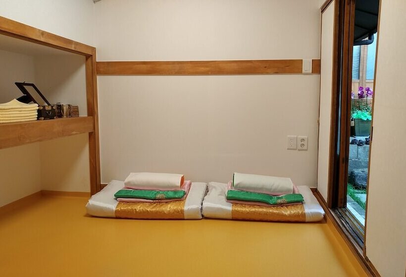 اتاق استاندارد, Bukchon Sosunjae Guesthouse