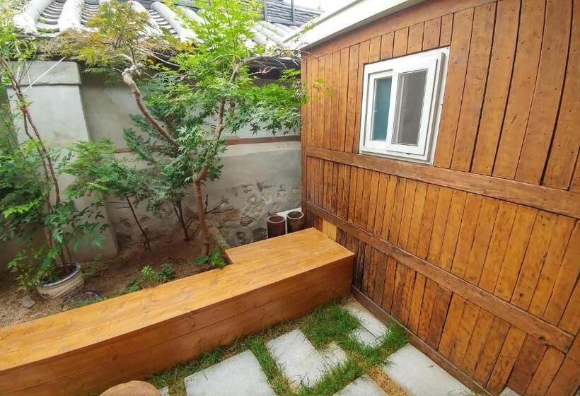 اتاق استاندارد, Bukchon Sosunjae Guesthouse