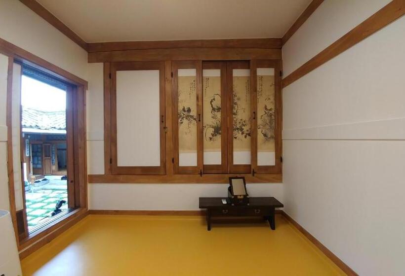 اتاق خانوادگی, Bukchon Sosunjae Guesthouse