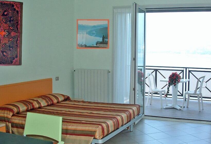 Apartamento 1 Dormitório com Sacada, Residence Tre Ponti