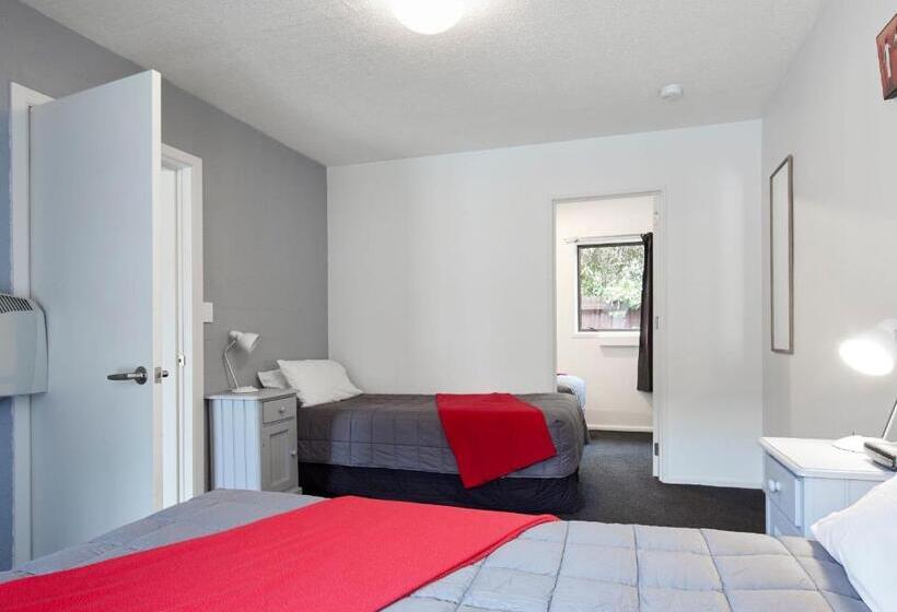 Апартаменты 2 Спальни, Aotea Motel