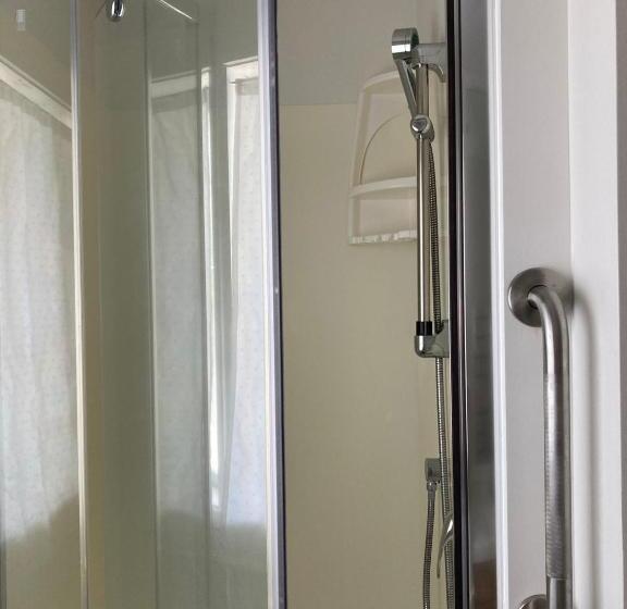 Апартаменты 2 Спальни, City Towers Apartments