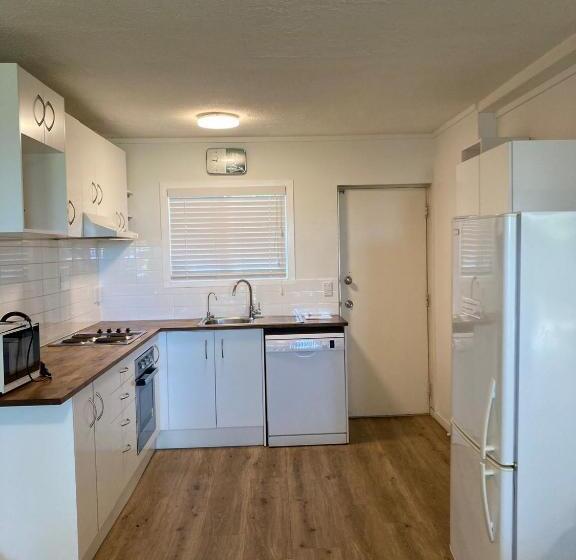 Апартаменты 2 Спальни, City Towers Apartments