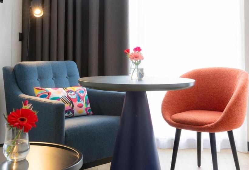 발코니 디럭스 룸, Ibis Styles Den Haag Scheveningen
