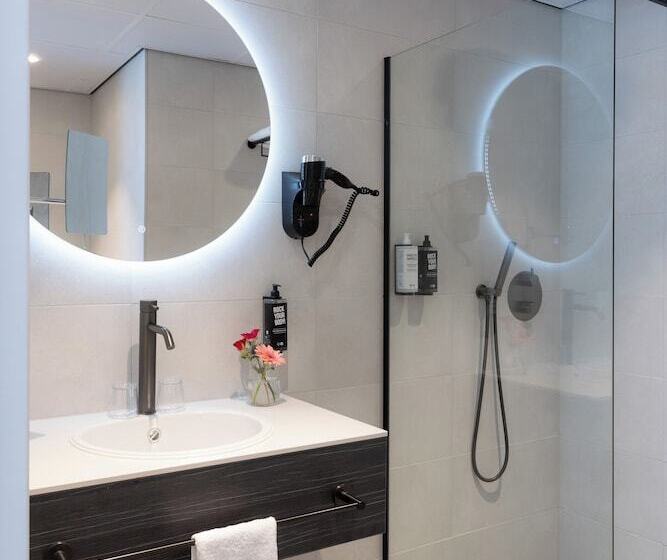 발코니 디럭스 룸, Ibis Styles Den Haag Scheveningen