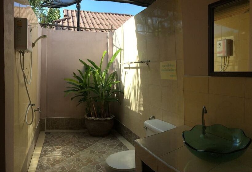 بانگلوی لوکس, Miko Resort