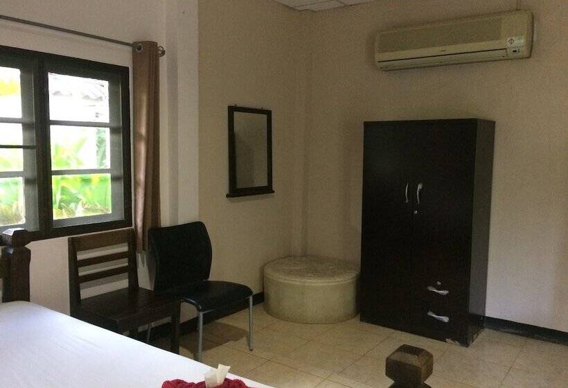 بانگلوی لوکس, Miko Resort
