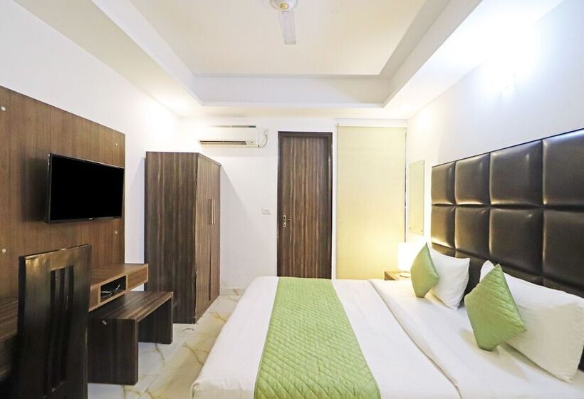 Quarto Deluxe, Mayda Prime Near Delhi Airport