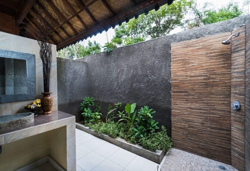 سوییت لوکس, Sunset Garden Nusa Lembongan