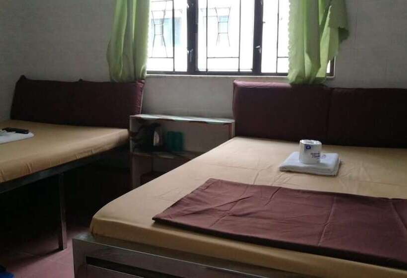 اتاق خانوادگی, New Yan Yan Guest House Reception 9th Floor Flat E4 E6