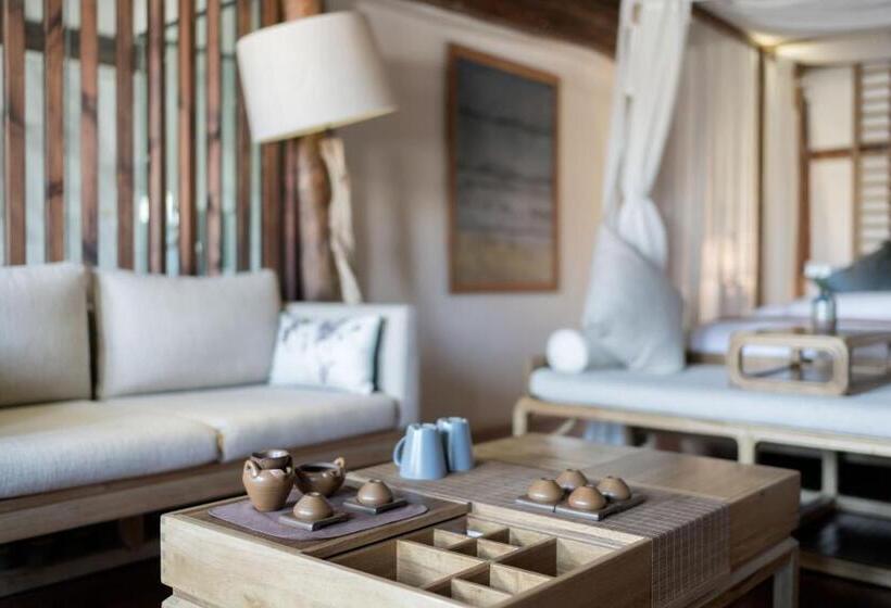 سوئیت با وان آب گرم, Dali Old Courtyard Boutique Inn