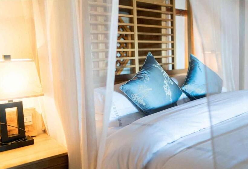 سوئیت با وان آب گرم, Dali Old Courtyard Boutique Inn