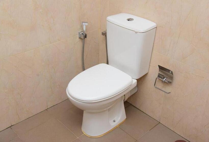 Номер Стандарт Трехместный, White Villa Airport Transit