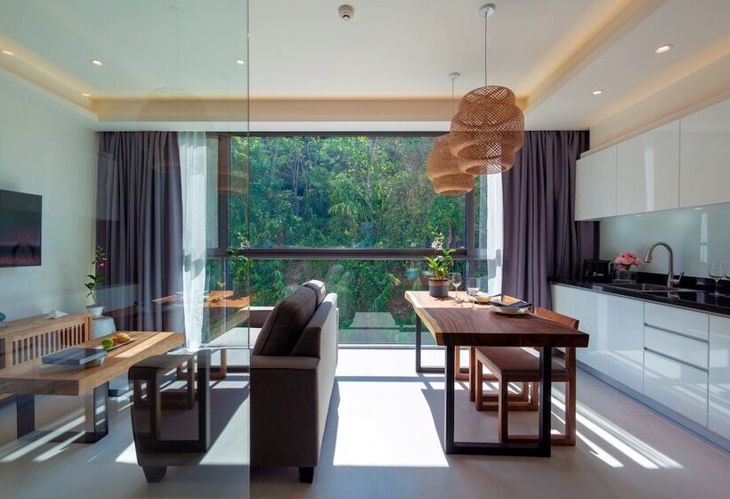سوییت, Patong Heights