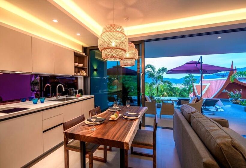 سوییت لوکس, Patong Heights