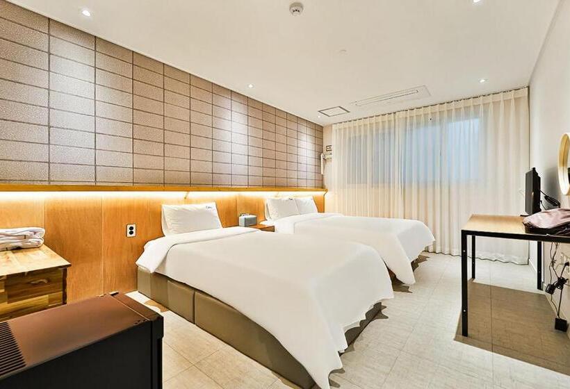 Quarto Estandar, Ciel Mini