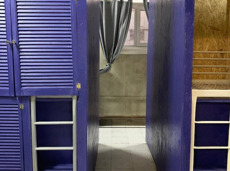 تختخواب در اتاق مشترک, Thes Bed&breakfast   Hostel