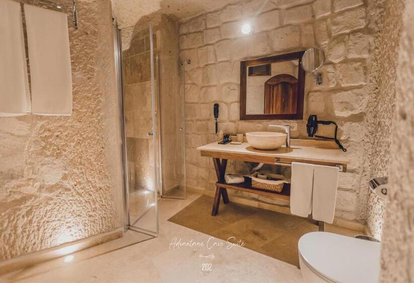 سوییت, Nino Cave Suites