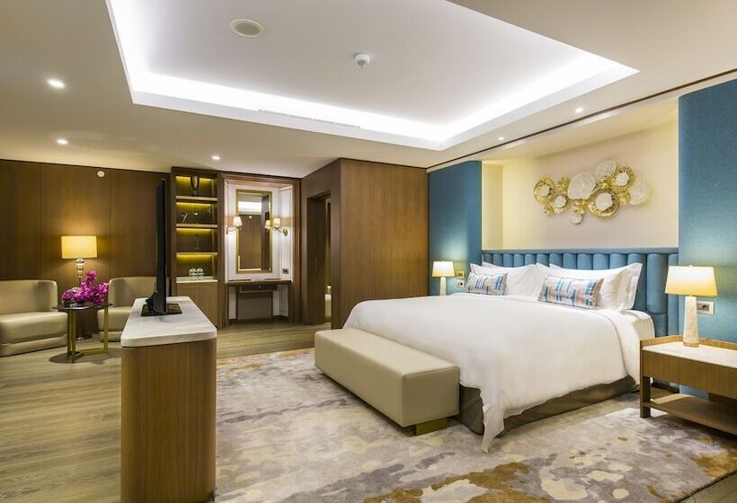 سوئیت رویال, Reges, A Luxury Collection Resort & Spa, Cesme