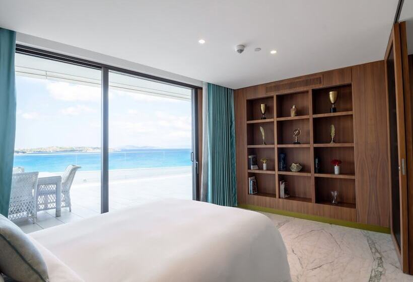 سوئیت رویال, Reges, A Luxury Collection Resort & Spa, Cesme