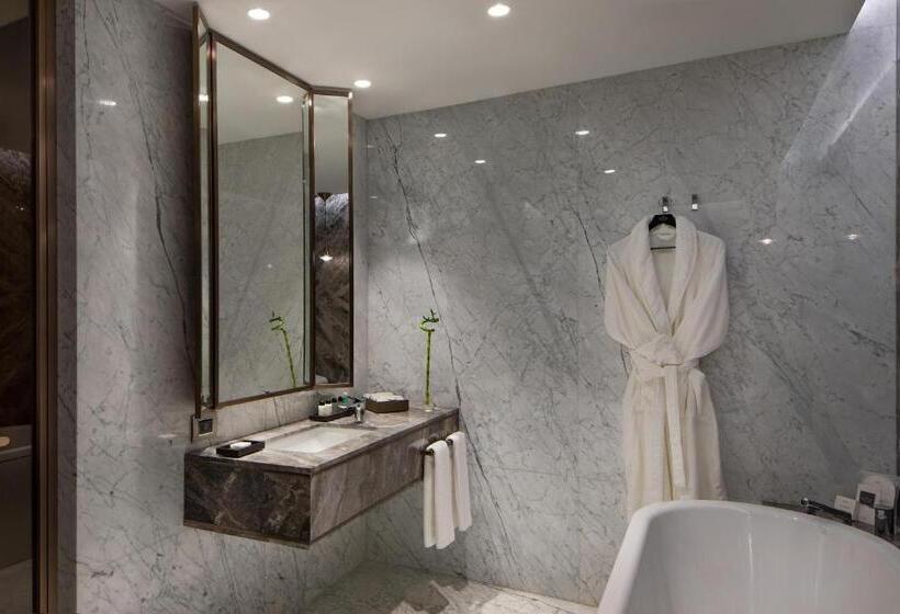 اتاق استاندارد با تخت بزرگ, Reges, A Luxury Collection Resort & Spa, Cesme