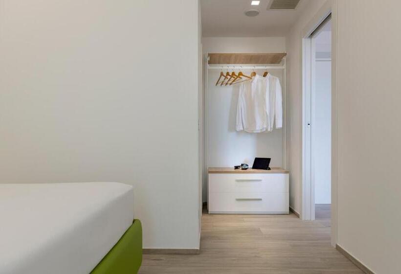 سوییت جونیور, Youmami Suite Hotel Wellness&spa