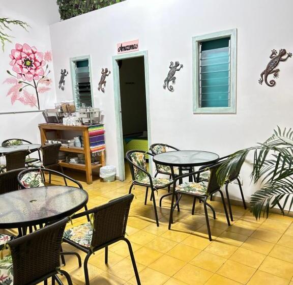 디럭스 트리플 룸, Boutique Stay La 10