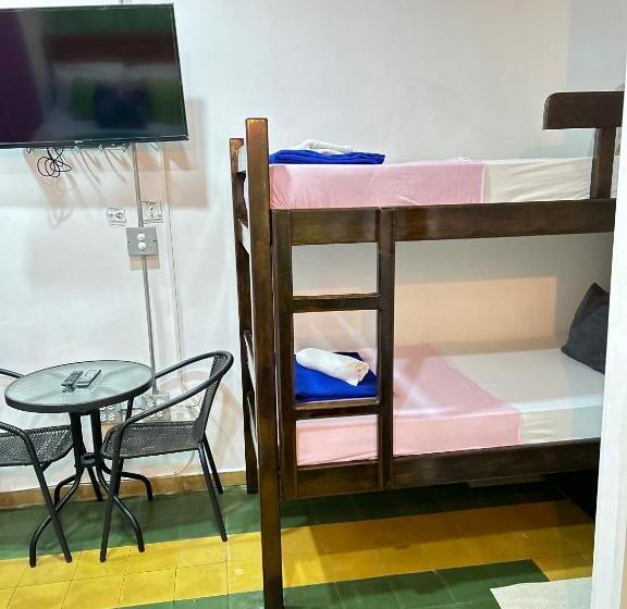 디럭스 트리플 룸, Boutique Stay La 10