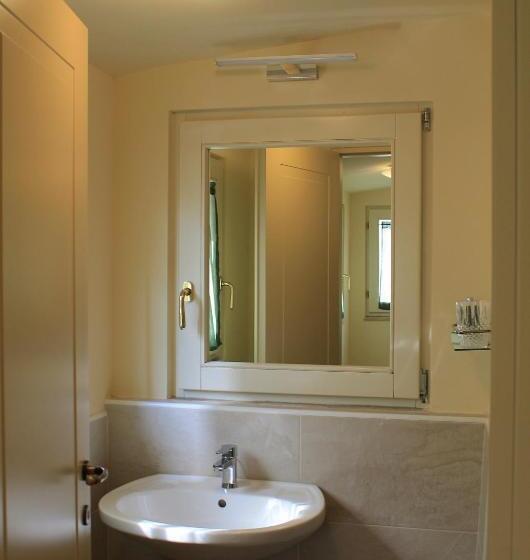 اتاق استاندارد, Alter Ego B&b Assisi
