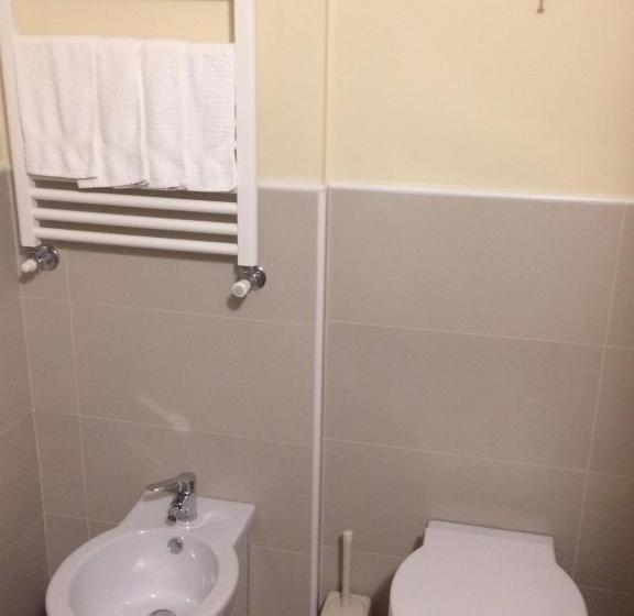 اتاق خانوادگی, Alter Ego B&b Assisi