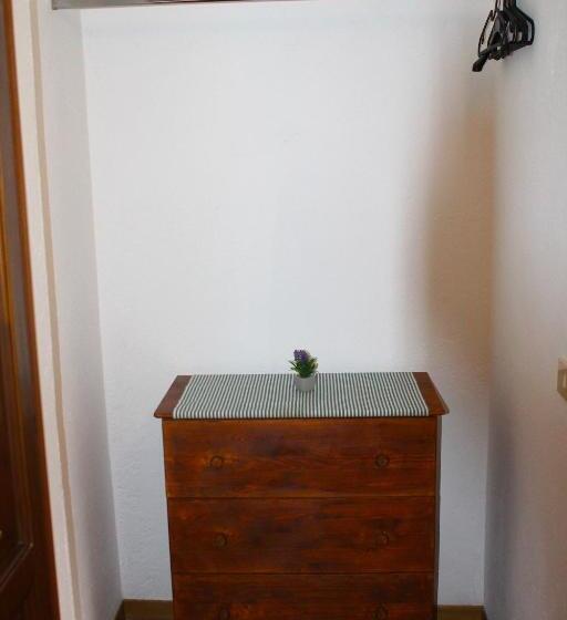 اتاق استاندارد سه نفره, Alter Ego B&b Assisi