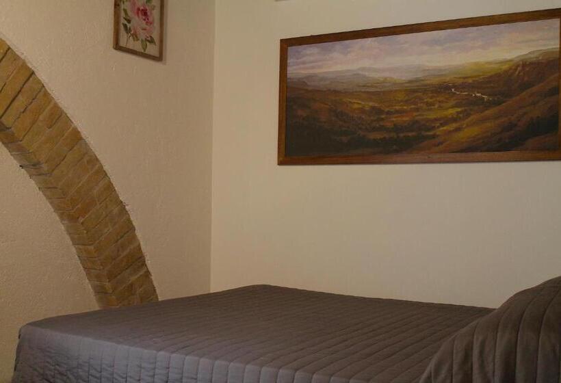 اتاق استاندارد سه نفره, Alter Ego B&b Assisi