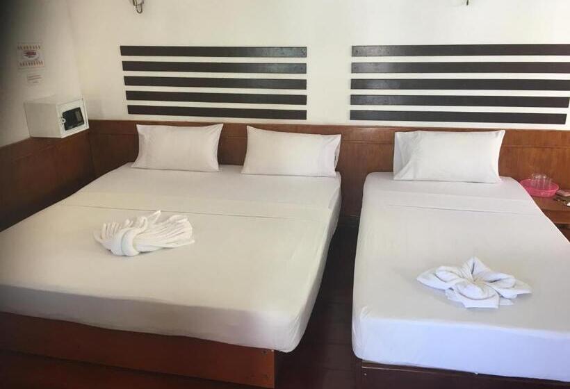 Трехместный Номер Superior, Coco S Guesthouse