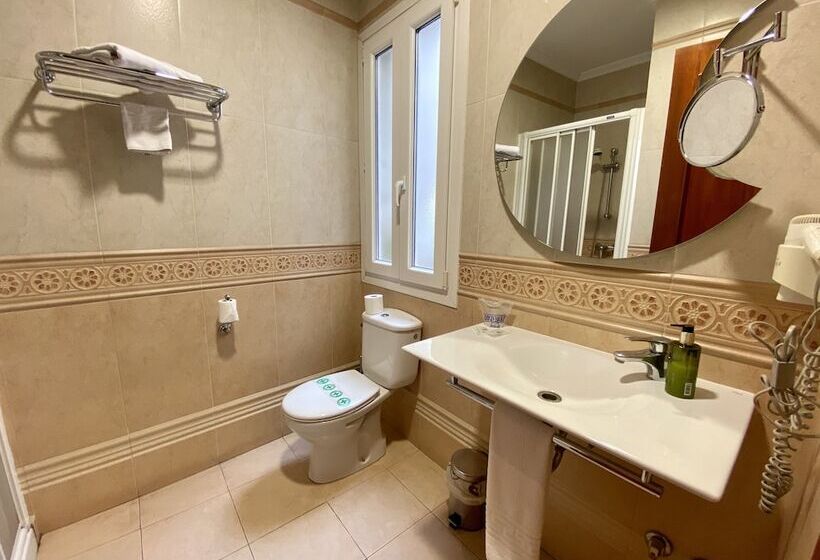 اتاق استاندارد یک نفره, Hostal Bonavista