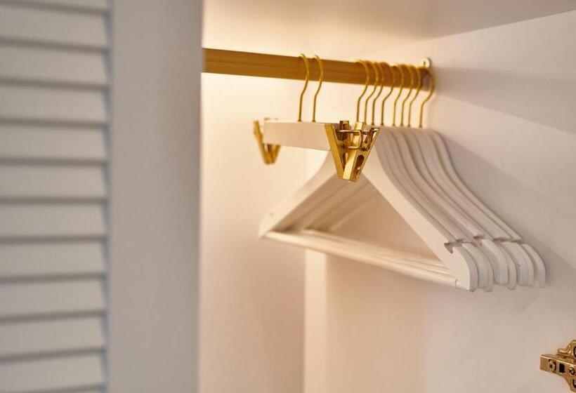 اتاق استاندارد با تخت بزرگ, Room Mate Cosmo - City Centre, Valencia