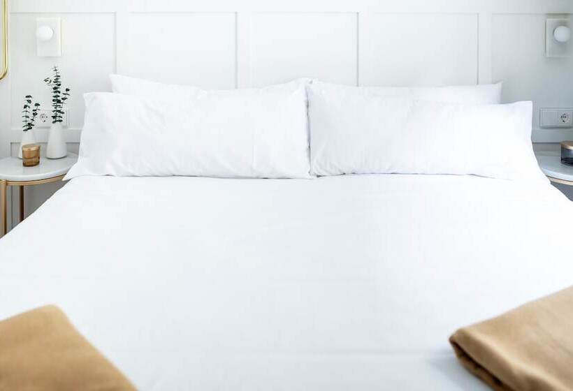 اتاق خانوادگی, Room Mate Cosmo - City Centre, Valencia