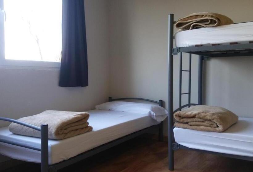 Семейный Номер, Alma Del Camino   Rooms & Albergue   Hostel