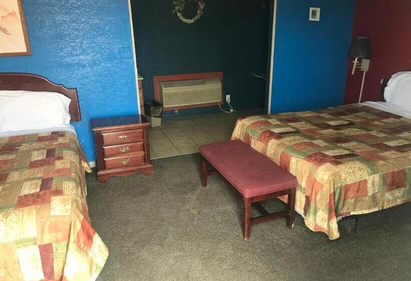 Номер Стандарт, Western Inn Roswell