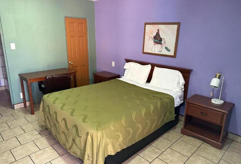 Номер Стандарт, Western Inn Roswell